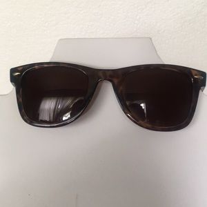 Lucky brand sunglasses
